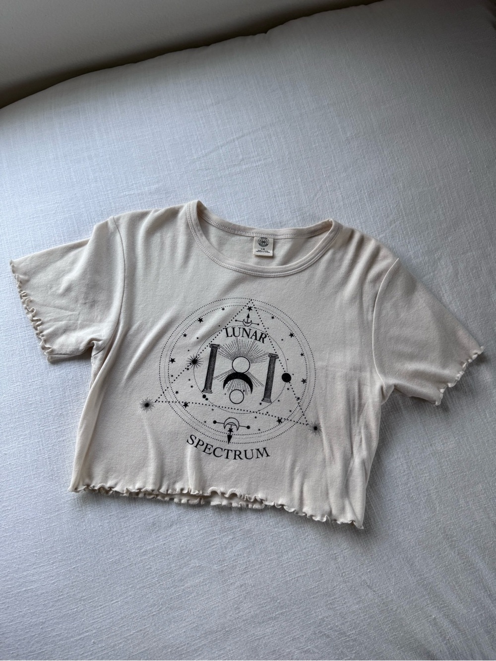 Urban Outfitters Graphic Cream Cropped Baby Tee